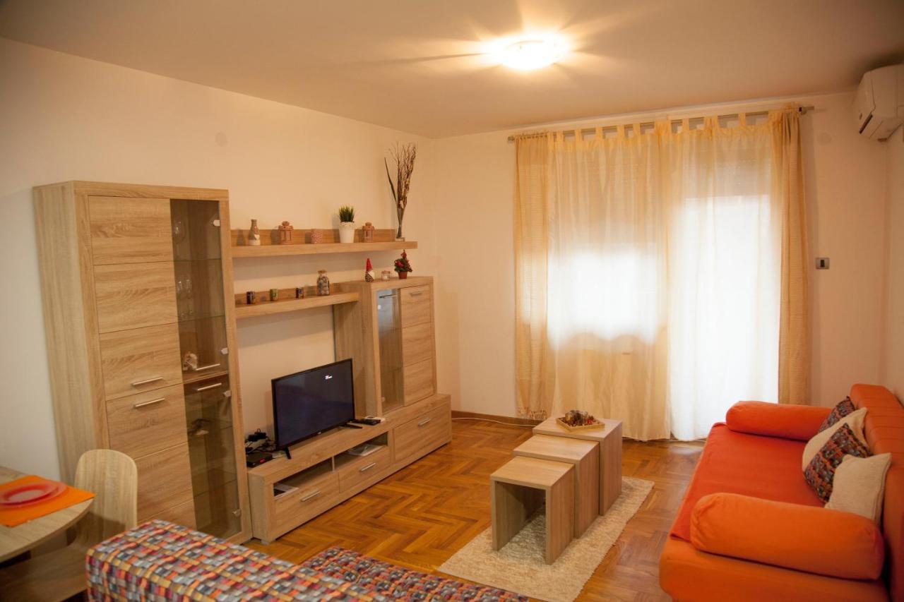 Apartment Vas Raj Νόβι Σαντ Εξωτερικό φωτογραφία